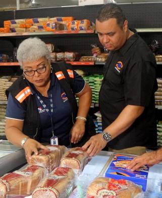 En el operativo se detectó más de 100 productos vencidos.