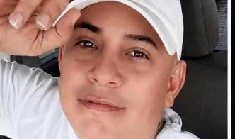 ¿Tiene información? Por favor comuníquese de inmediato al teléfono 6335-9835.