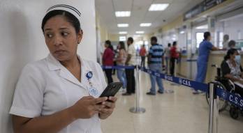 ¡Ojo! Funcionarios de la CSS no podrán usar celulares