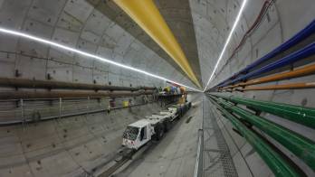 La Tuneladora Panamá avanza hacia Balboa tras completar el cruce del cauce del Canal de Panamá.