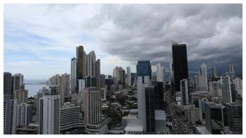 El ministro Chapman reconoció que la deuda pública del país seguirá aumentando.