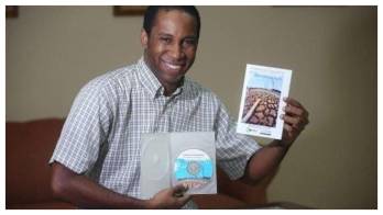 Amigos y compañeros de Adriano Duff lamentan su fallecimiento y recuerdan su pasión por el oficio. Paz a su alma.