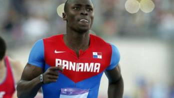 Alonso Edward volvió al ruedo con un 10.18.