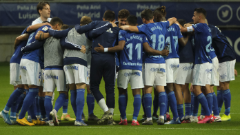 Dos positivos en la plantilla del Real Oviedo de Edgar Yoel Bárcenas
