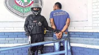 Revocan medidas cautelares distintas y ordenan detención provisional en caso del robo de la joyería en la 5 de Mayo.