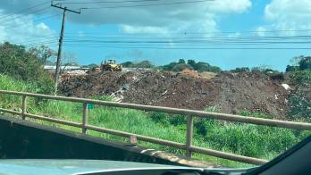 Piden investigar la legalidad del relleno, permisos y daños al medio ambiente.