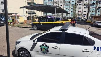 La niña cayó herida al estar en medio de la balacera entre pandillas.