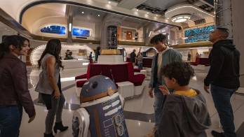 El hotel para comer, dormir y vivir Star Wars está listo para abrir el martes