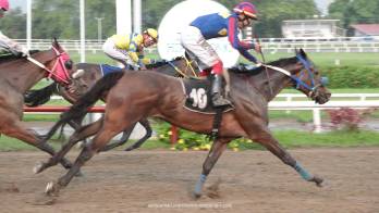 Living Legacy cruzó la meta en el primer lugar del Clásico Tomás Gabriel Duque y Tomás Gabriel Altamirano Duque