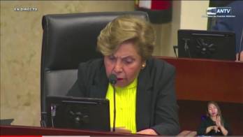 Mayin Correa cuestiona al mandatario Laurentino 'Nito' Cortizo.