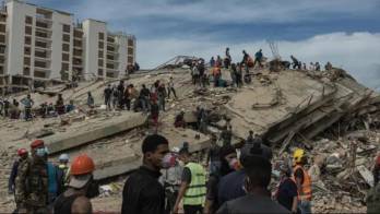 El gobierno venezolano estima que hay 190 edificios colapsados y cifró el 1 de julio en 1,25 millones de toneladas.