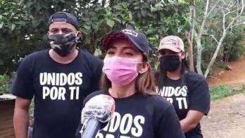 Fundación comparte bolsas de comidas en asentamientos informales