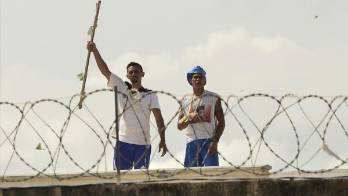 Los presos de una y otra fracción se han enfrentado por el control del centro penitenciario.
