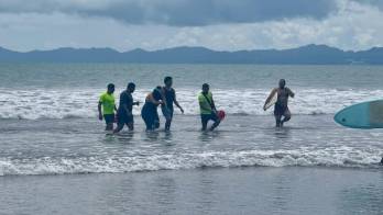 Equipos de búsqueda y rescate lograron poner a salvo a los afectados.