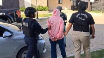 La “Operación Farol” permitió la aprehensión de tres personas investigadas por un supuesto fraude corporativo millonario.