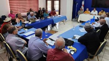 Conato le brinda cortesía de sala a Ricardo Lombana