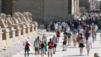Turistas en Luxor, en una fotografía de archivo.