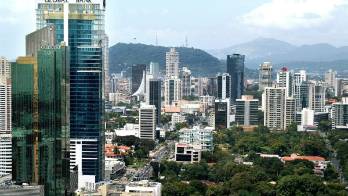 Crecen los activos y las utilidades del centro bancario internacional de Panamá