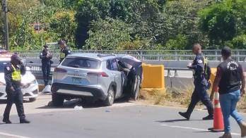El choque ocurrió en un puente sobre el río Corona, en San Carlos.