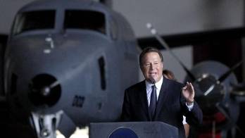 Panamá recibe dos helicópteros y un avión tras acuerdo con Finmeccanica&nbsp;