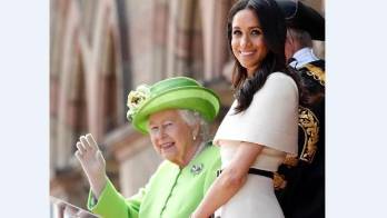 Una de las tres fotos publicadas hoy en el Twitter de la reina.