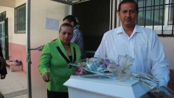 Entregan restos de Kris Kremers