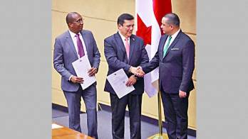 El procurador reemplaza a Kenia Porcell.