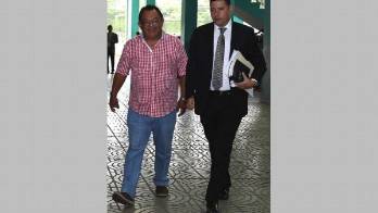 Herrera comparece al tribunal.