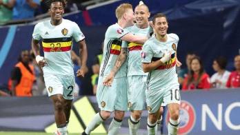 Los jugadores belgas celebran su clasificación.