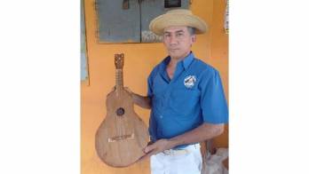 Franklin Mudarra y las 'décimas a mi Pueblo'