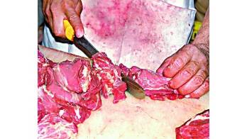 Los vendedores de carne tendrán que ajustar el precio por libra para no tener pérdidas.