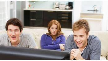 La televisión es un intruso en su relación para el 25% de los entrevistados.