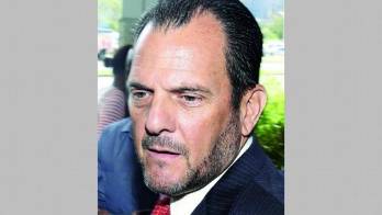 Excontralor en líos por caso de abuso de autoridad