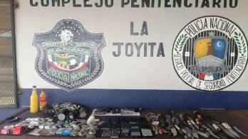 Presos de La Joyita tenían desde armas hasta chicha fermentada