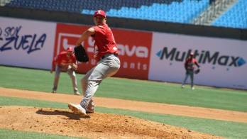 El derecho Harold Araúz.