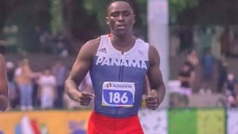 Alonso Edward en los Bolivarianos.