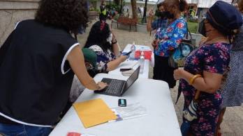 Los colectivos en formación utilizaron varios métodos para ganar adherentes.