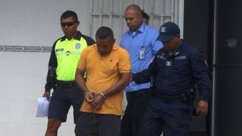 Llevaba 100 mil dólares en el cabezal.