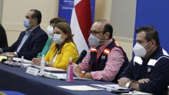 Gremios comprometen al Meduca.