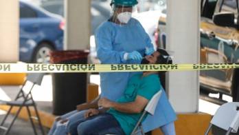 La quinta ola de contagios puede prolongarse tras la detección de sublinajes de la ómicron.