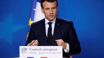 El presidente francés afirma que habrá que buscar soluciones de financiación adecuadas para cada país.