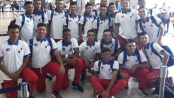 Viajaron ayer muy motivados.