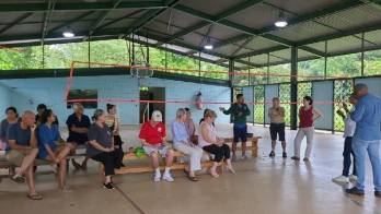 Los moradores aseguran que se sienten en abandonados .
