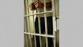 Robaba y se metía en Brooklincito.