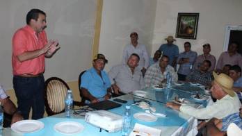 En la provincia de Los Santos se realizó una reunión entre ganaderos e industriales.