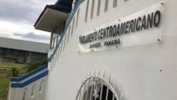 El Parlacen representa $100.00 por mes.