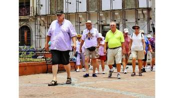 Extranjeros dejan una huella de inversión en los negocios formales e informales.