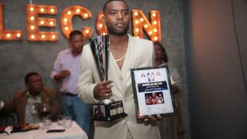 El supercampeón mundial superpluma (130 libras) de la AMB, Jezreel ‘El Invisible' Corrales.