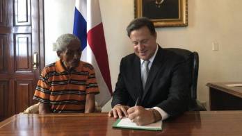 Varela anunció la aprobación en su Twitter se hizo presente el jubilado Adán Martínez