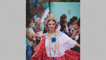 Empolleradas lucen la picarona de Antón